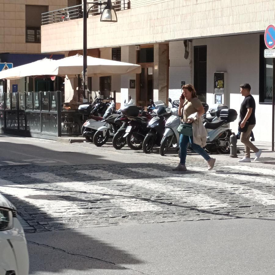 Piso En El Centro De Granada Con Garaje Incluido Gratis Lejlighed Eksteriør billede